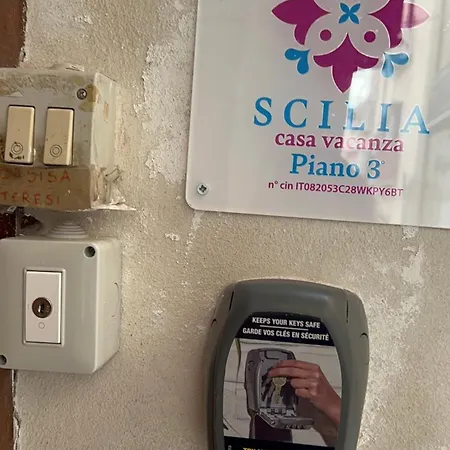 Scilia Casa Daire *
